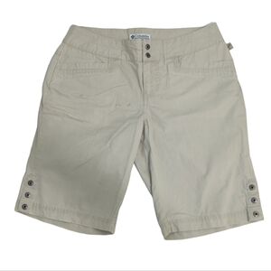 Columbia khaki Bermuda shorts, inseam 10 in, women's size 6